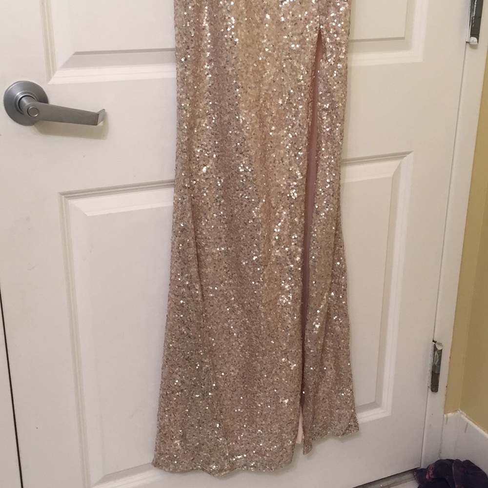 Dress - Picture 4 of 5